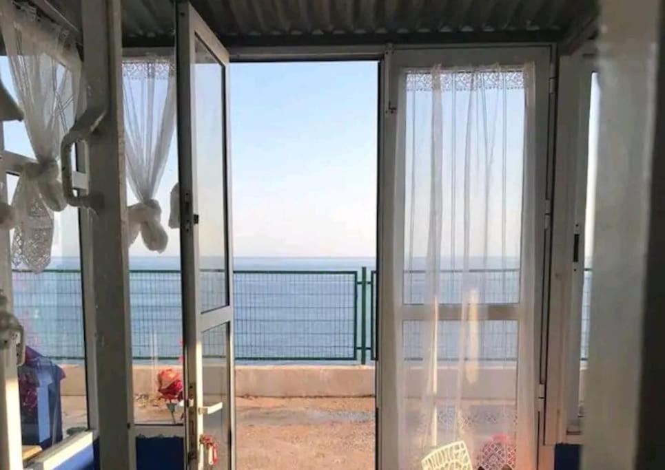 The Beach Hut With Lazy Spa آدرا المظهر الخارجي الصورة