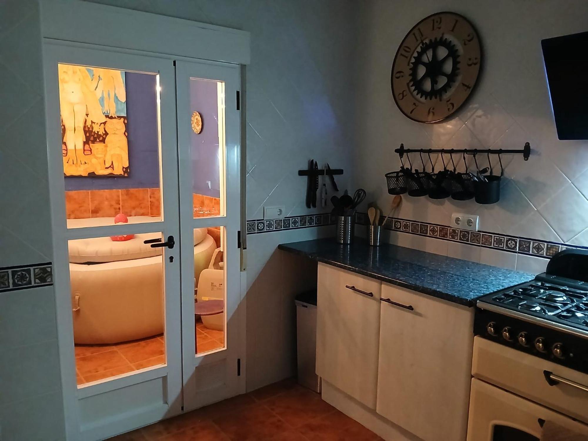 The Beach Hut With Lazy Spa آدرا المظهر الخارجي الصورة